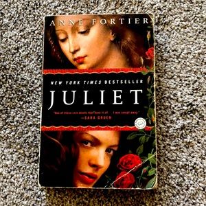 Juliet by Anne Fortier